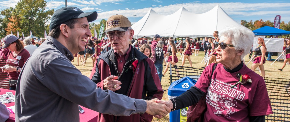 alumni at siu football tailgate